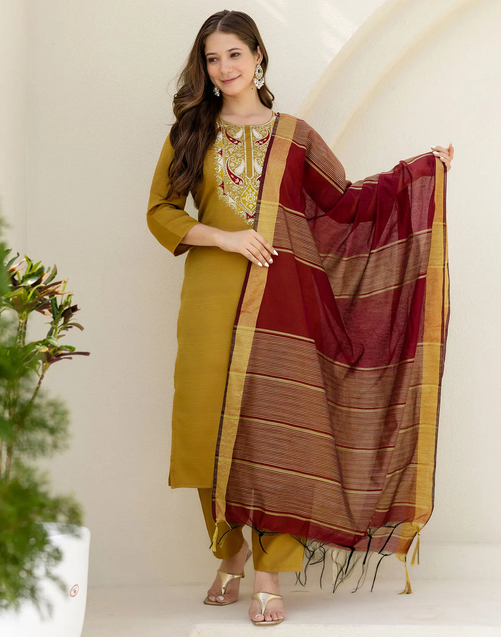 Silk Blend Embroidered Straight 3 Piece Kurta Set