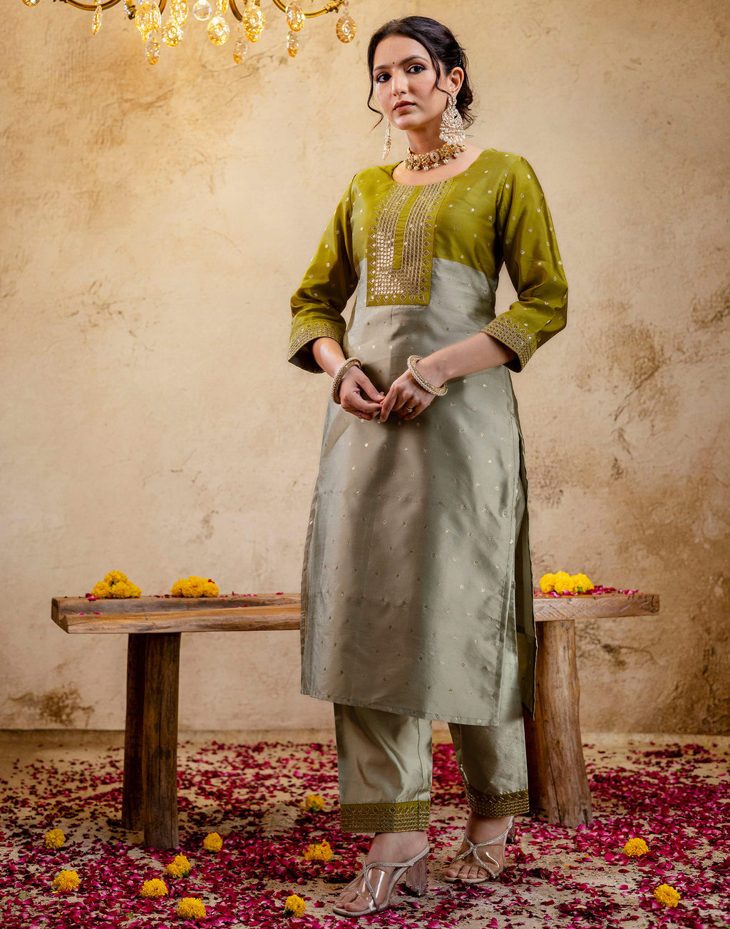 Skylee Taffeta Embroidered Straight 3 Piece Kurta Set For Woman