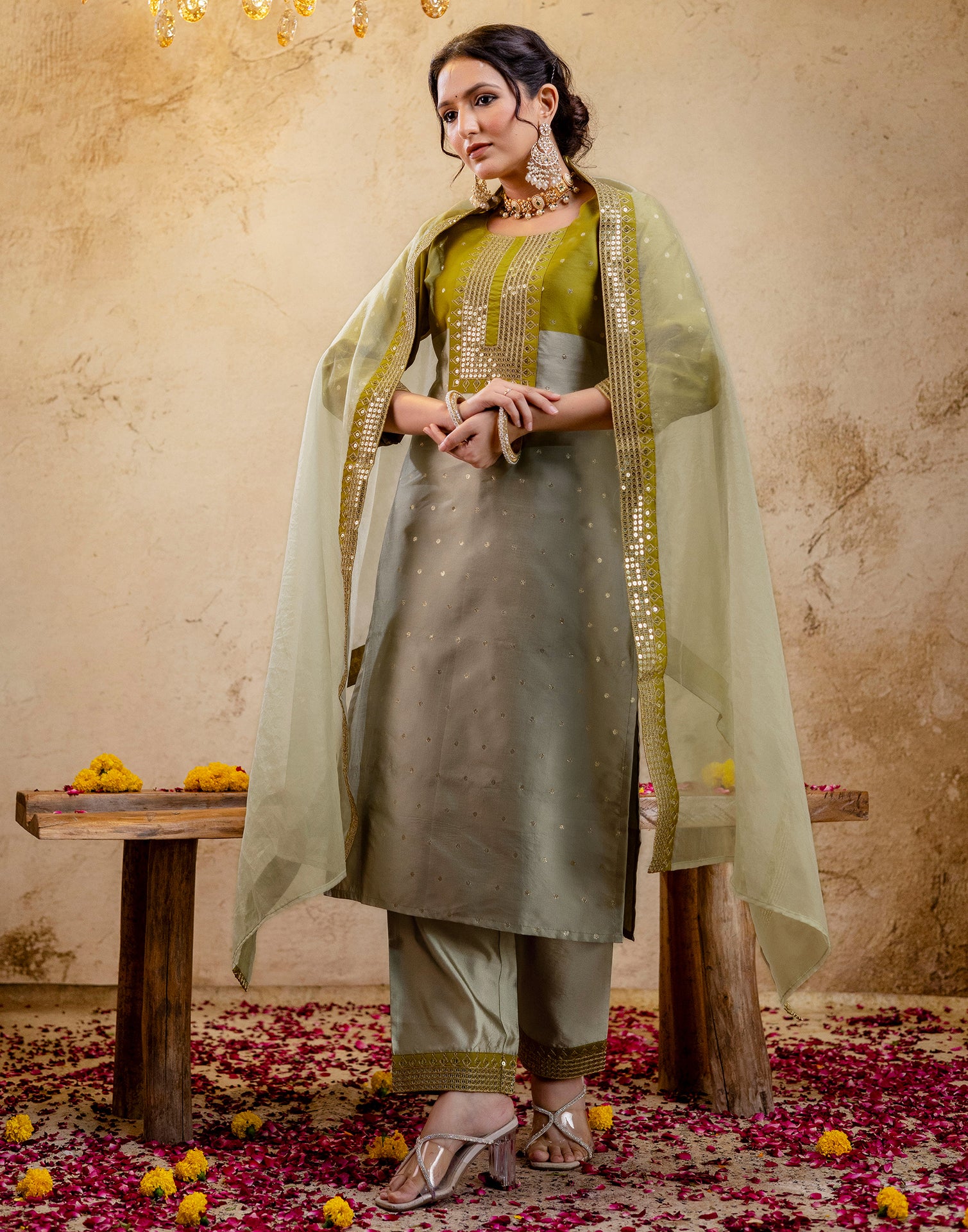 Skylee Taffeta Embroidered Straight 3 Piece Kurta Set For Woman
