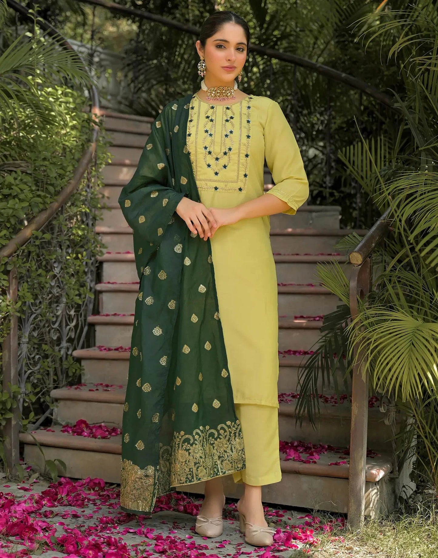 Chinnon Embroidered Round Neck Straight Kurta with Pant & Dupatta
