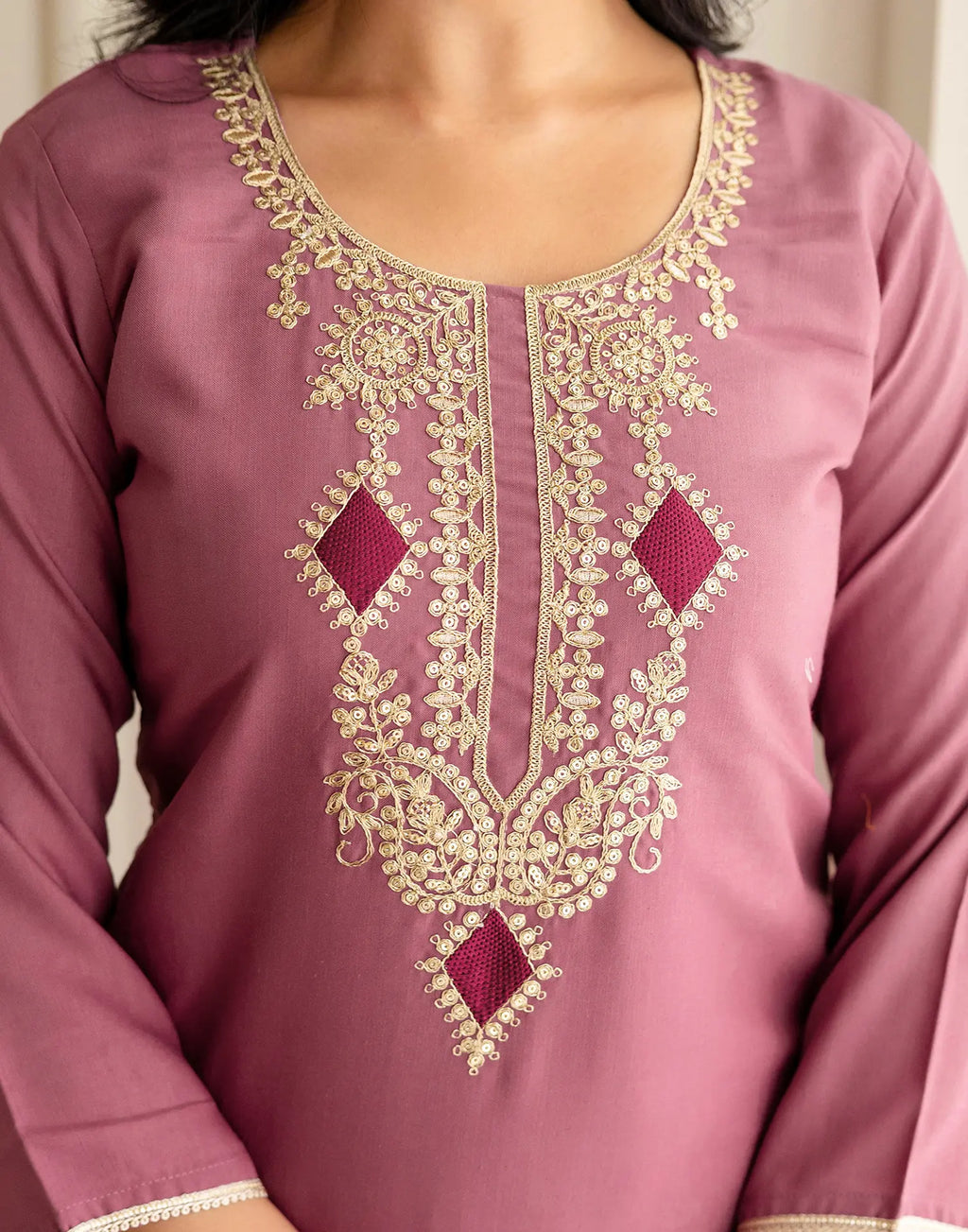 Silk Blend Embroidered Straight 3 Piece Kurta Set