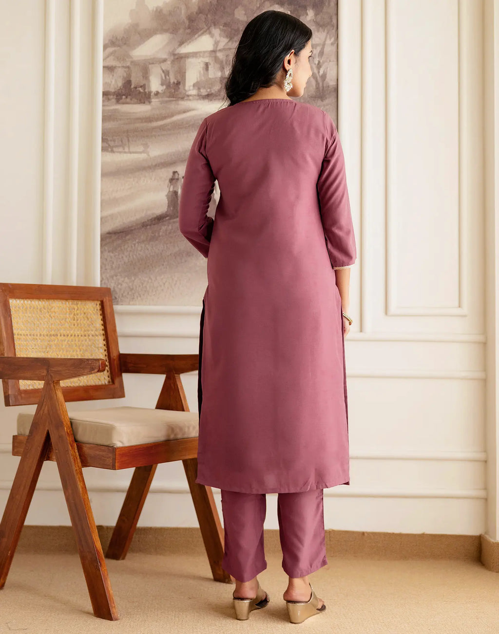 Silk Blend Embroidered Straight 3 Piece Kurta Set