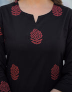 Skylee Cotton Printed Straight 3 Piece Kurta Set For Woman
