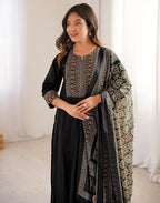 Skylee Cotton Printed Straight 3 Piece Kurta Set For Woman