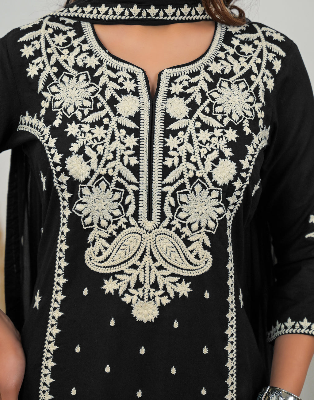 Skylee Rayon Embroidered Straight 3 Piece Kurta Set For Woman