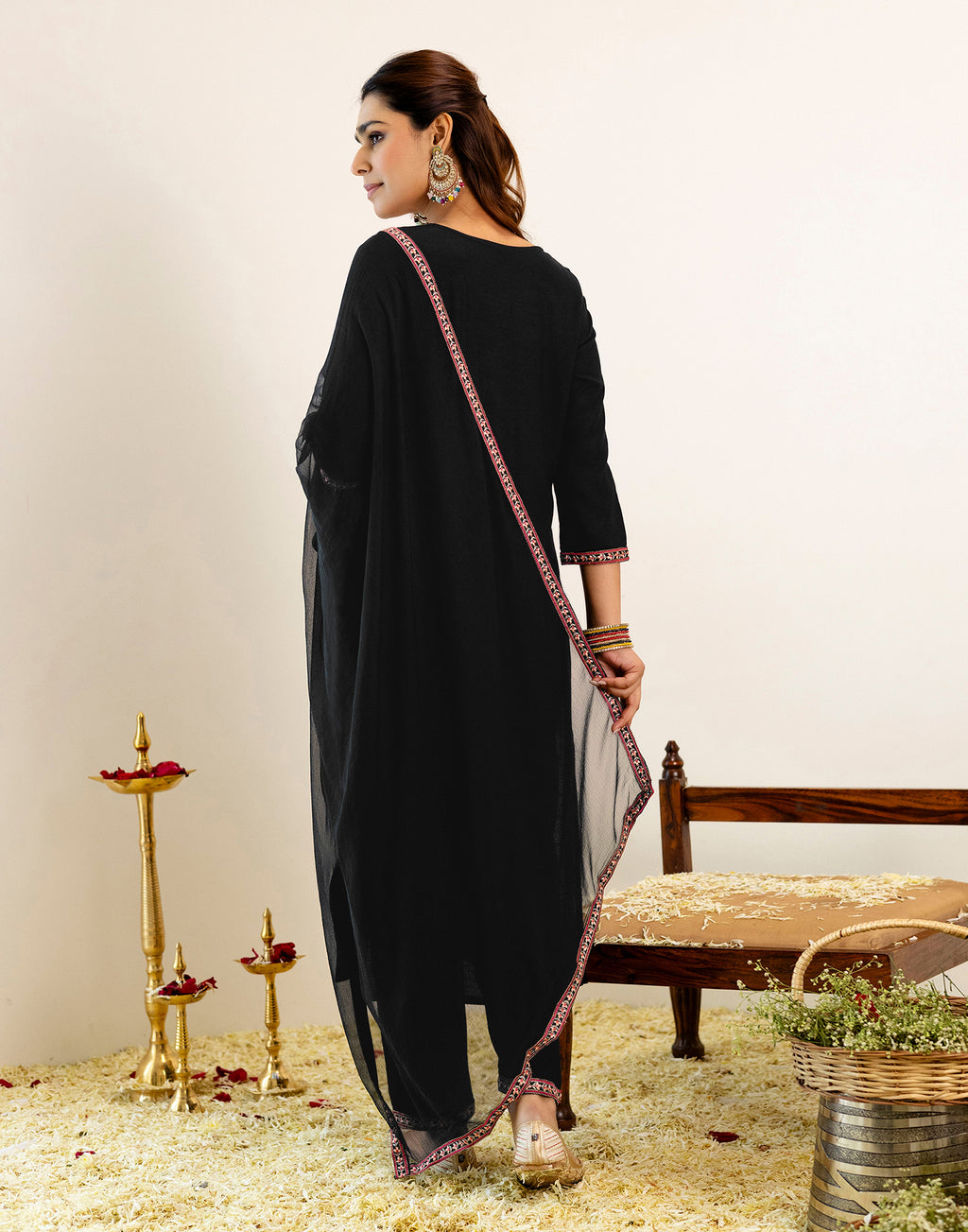 Skylee Rayon Embroidered Straight 3 Piece Kurta Set For Woman