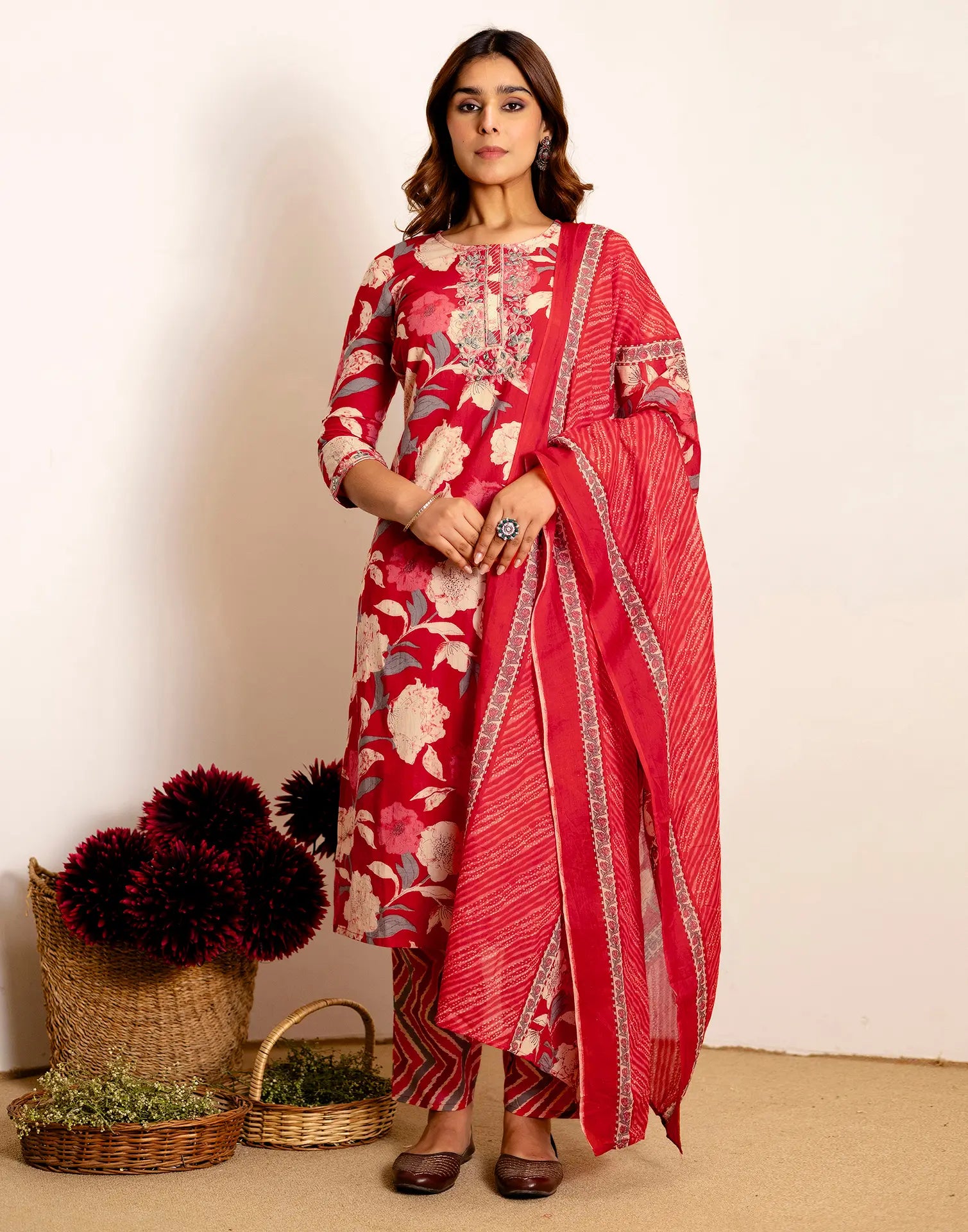 Skylee Cotton Printed Straight 3 Piece Kurta Set For Woman