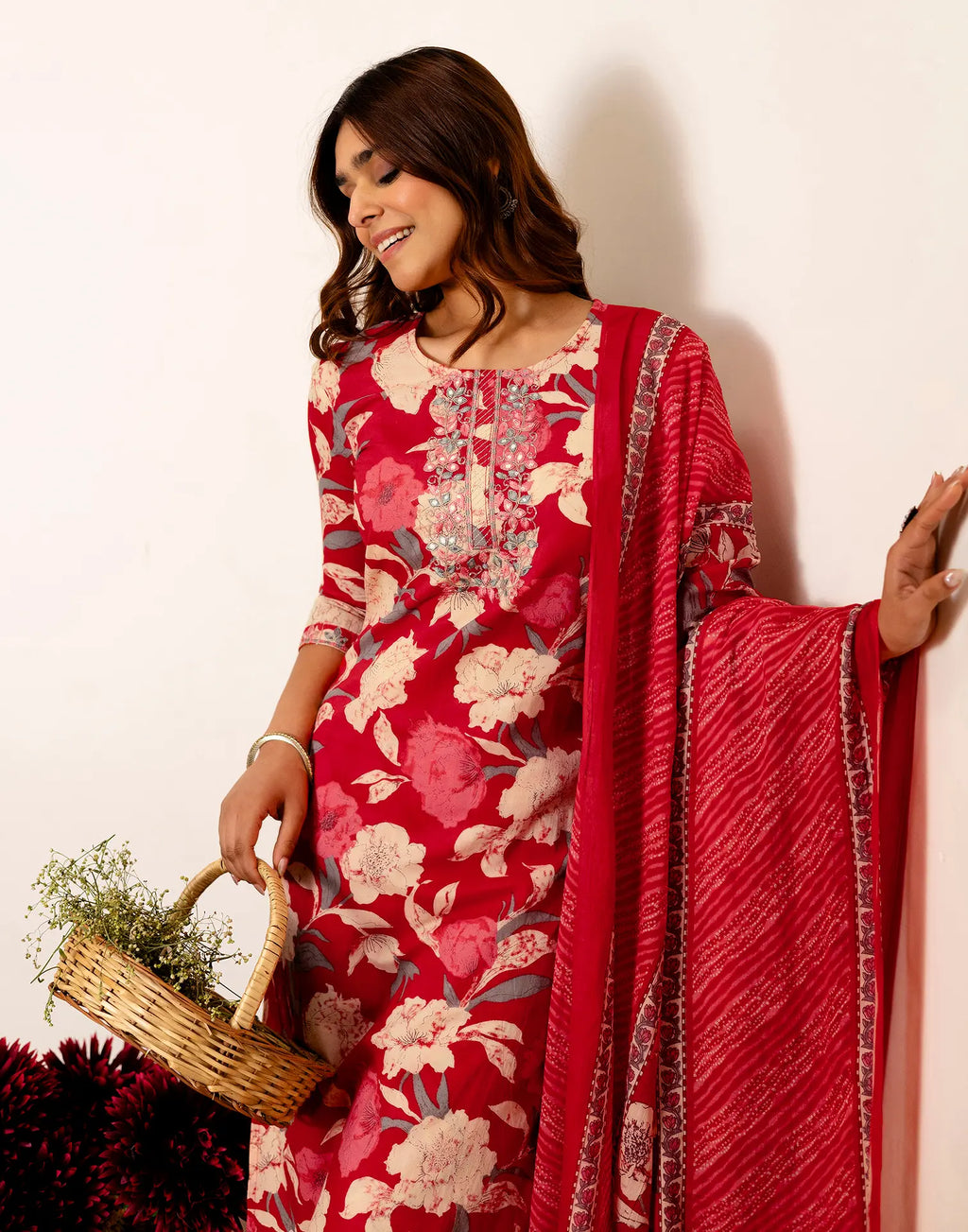 Skylee Cotton Printed Straight 3 Piece Kurta Set For Woman