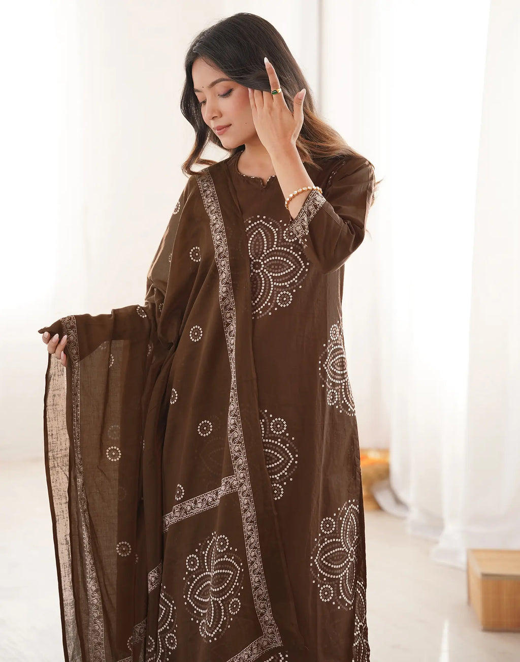 Skylee Cotton Printed Straight 3 Piece Kurta Set For Woman