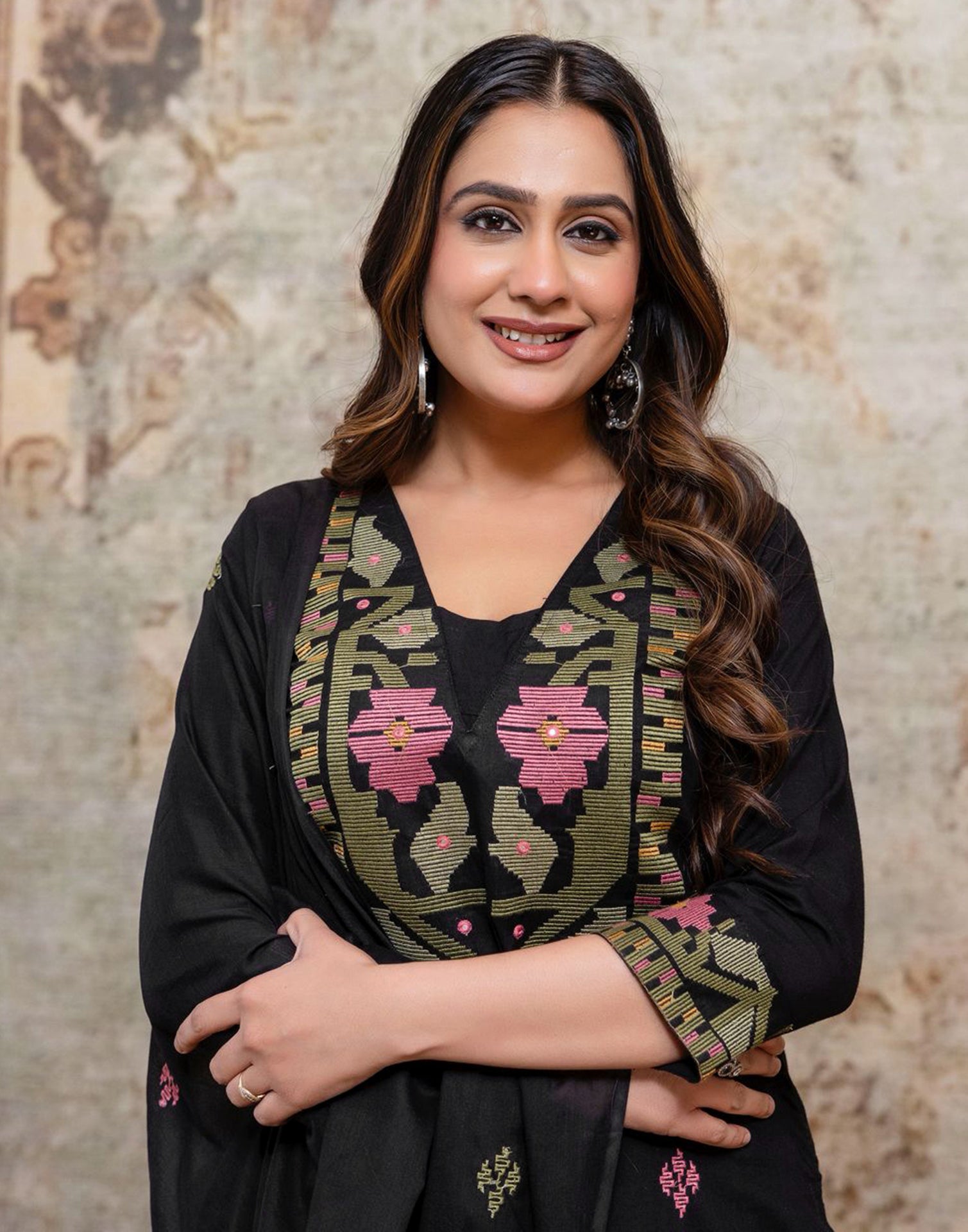 Skylee Cotton Embroidered Straight 3 Piece Kurta Set For Woman