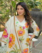 Skylee Cotton Printed Straight 3 Piece Kurta Set For Woman
