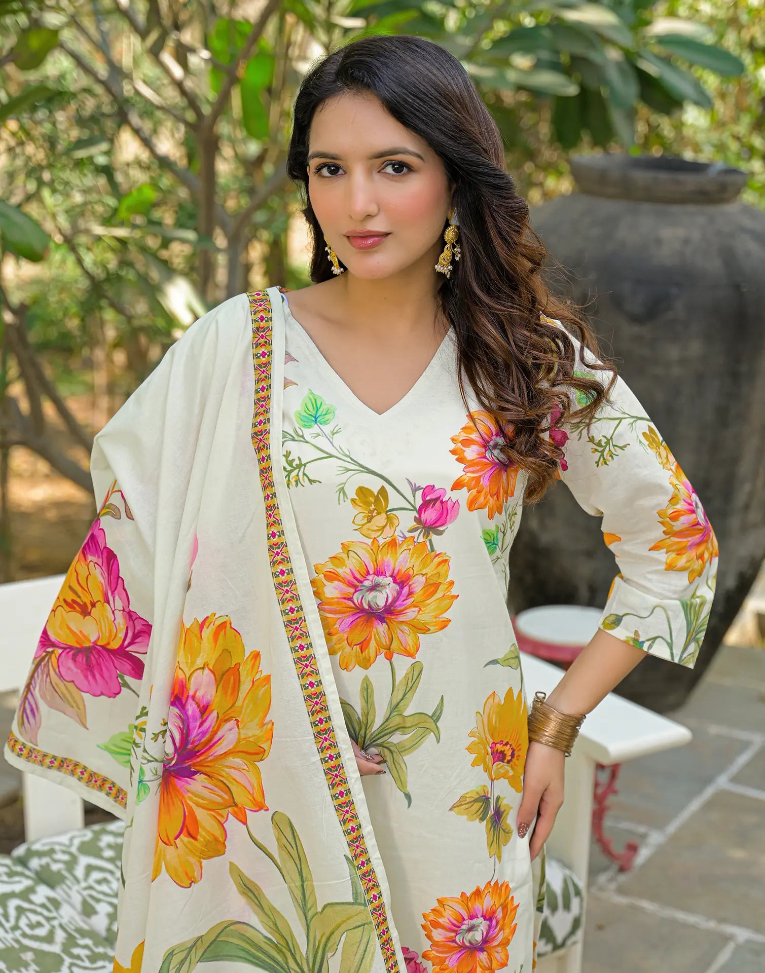 Skylee Cotton Printed Straight 3 Piece Kurta Set For Woman