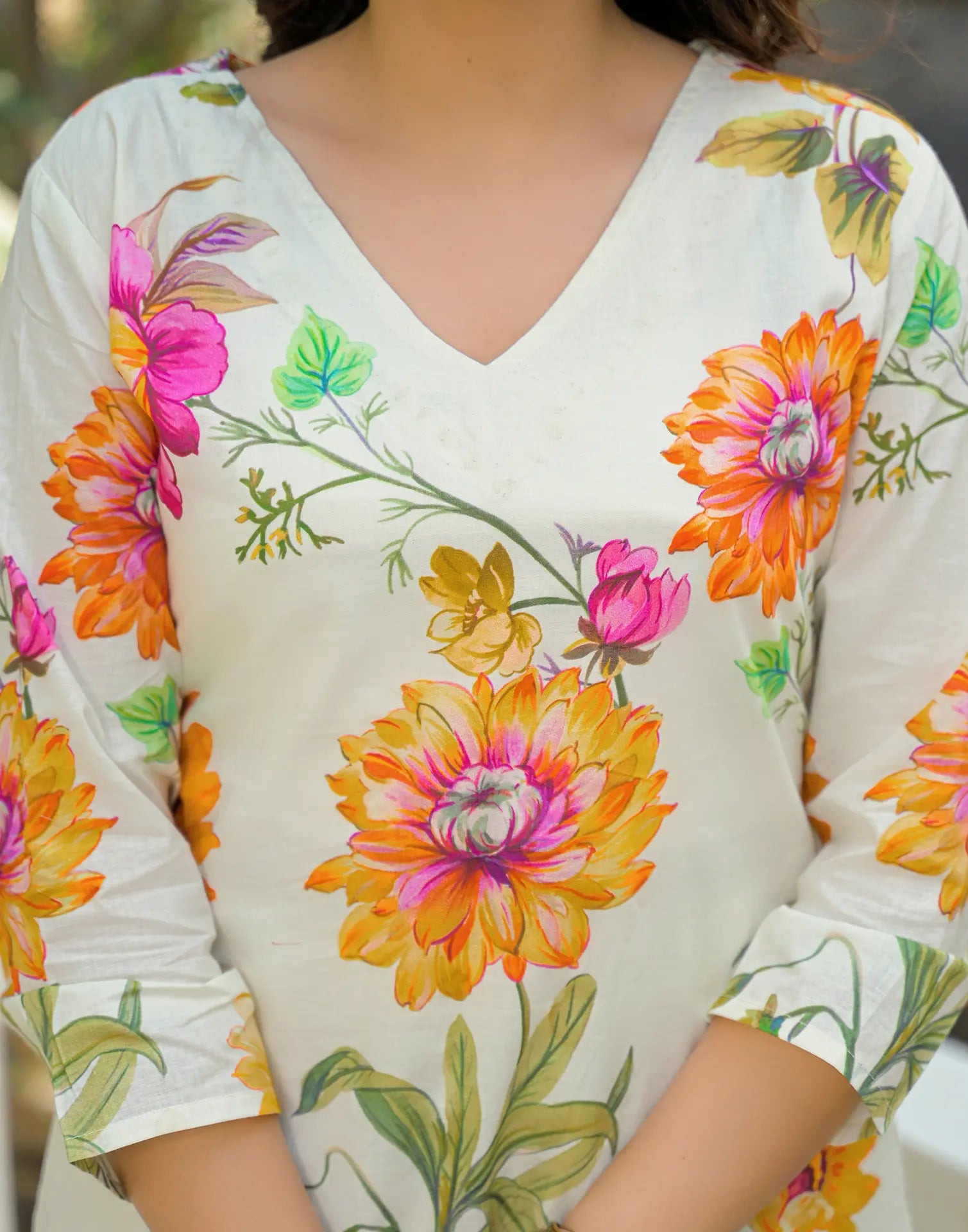 Skylee Cotton Printed Straight 3 Piece Kurta Set For Woman
