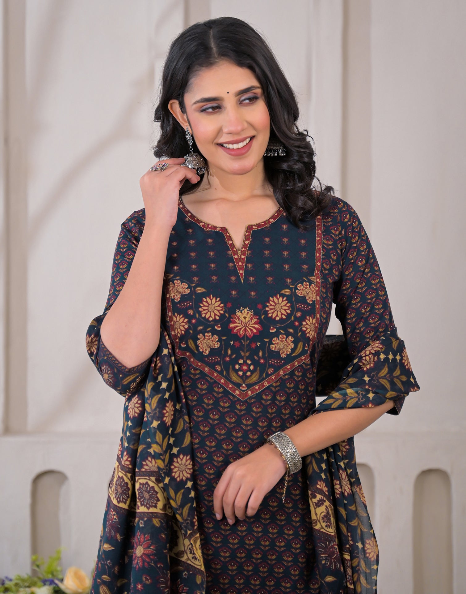 Skylee Cotton Floral Print Straight 3 Piece Kurta Set For Woman