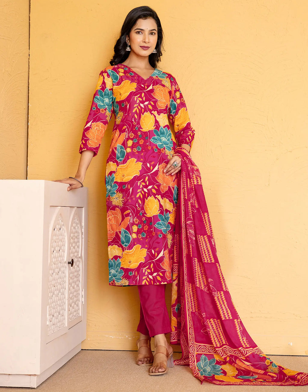 Cotton Floral Print Straight 3 Piece Kurta Set