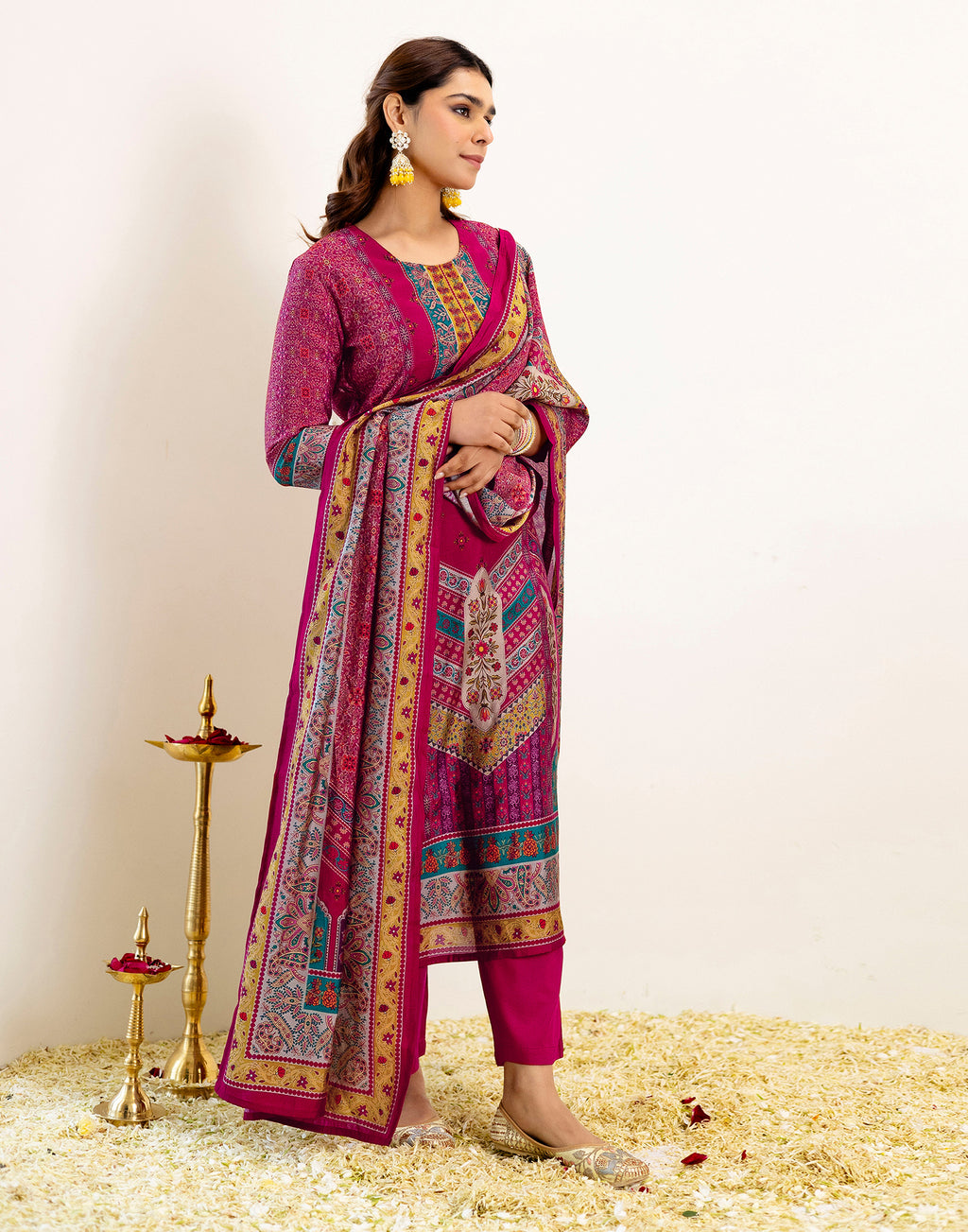 Skylee Silk Printed Straight 3 Piece Kurta Set For Woman