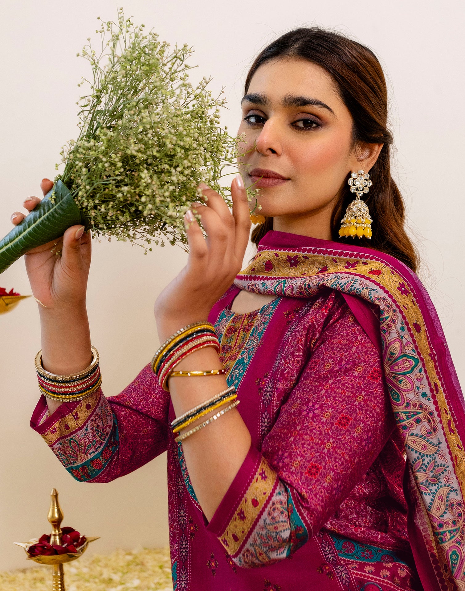 Skylee Silk Printed Straight 3 Piece Kurta Set For Woman