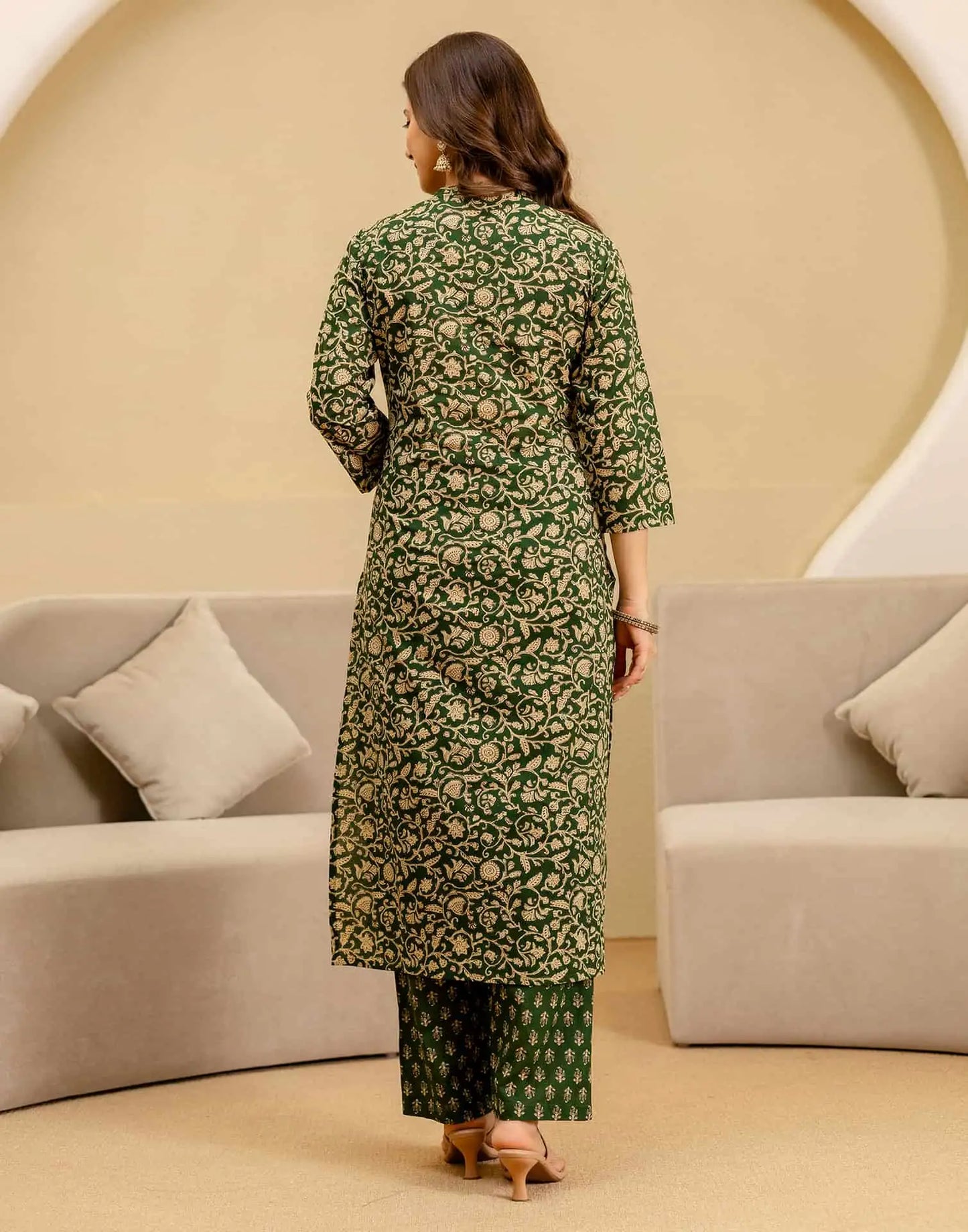 Skylee Green Cotton Printed Straight Kurta Set for Women