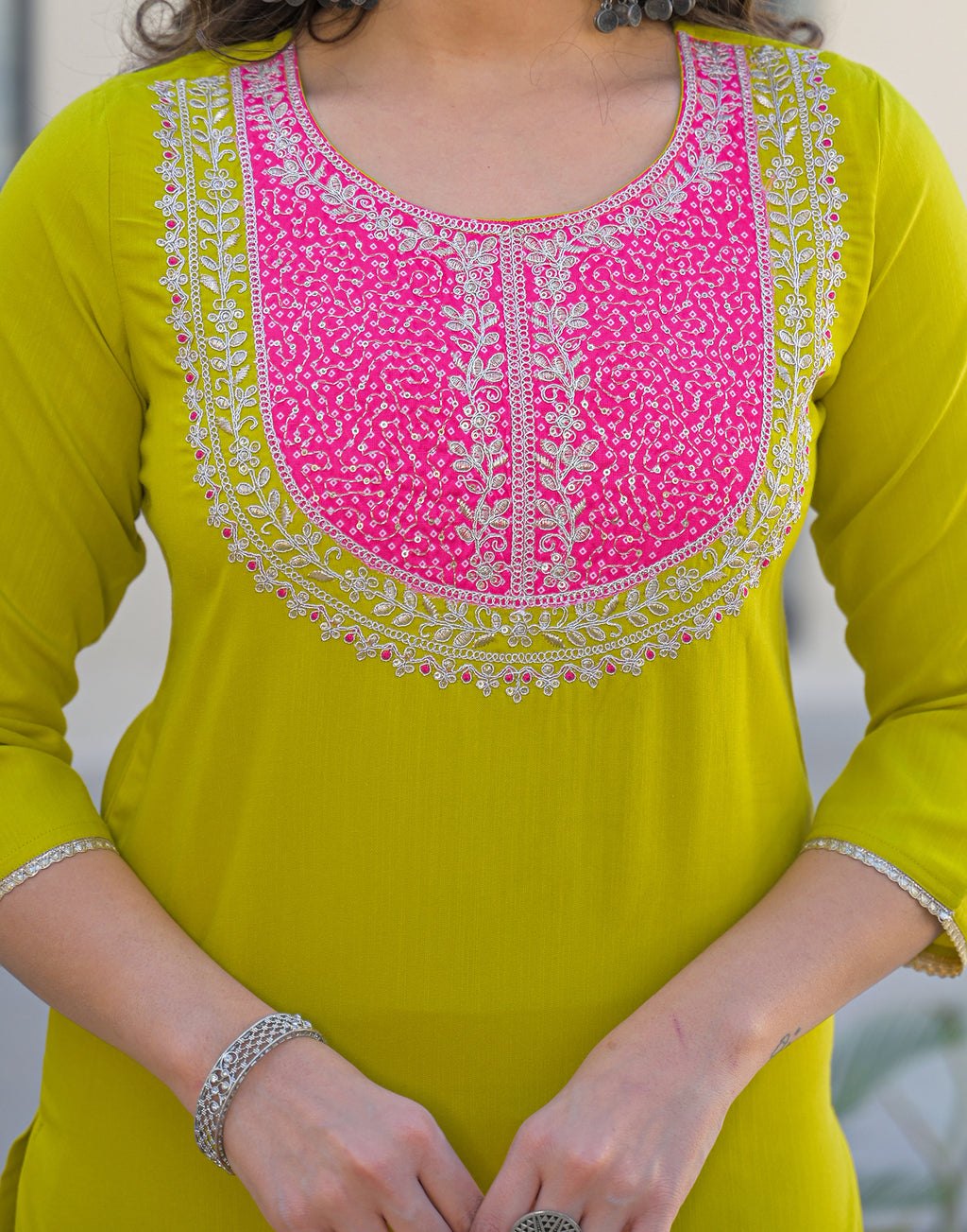 Skylee Rayon Embroidered Straight 3 Piece Kurta Set For Woman