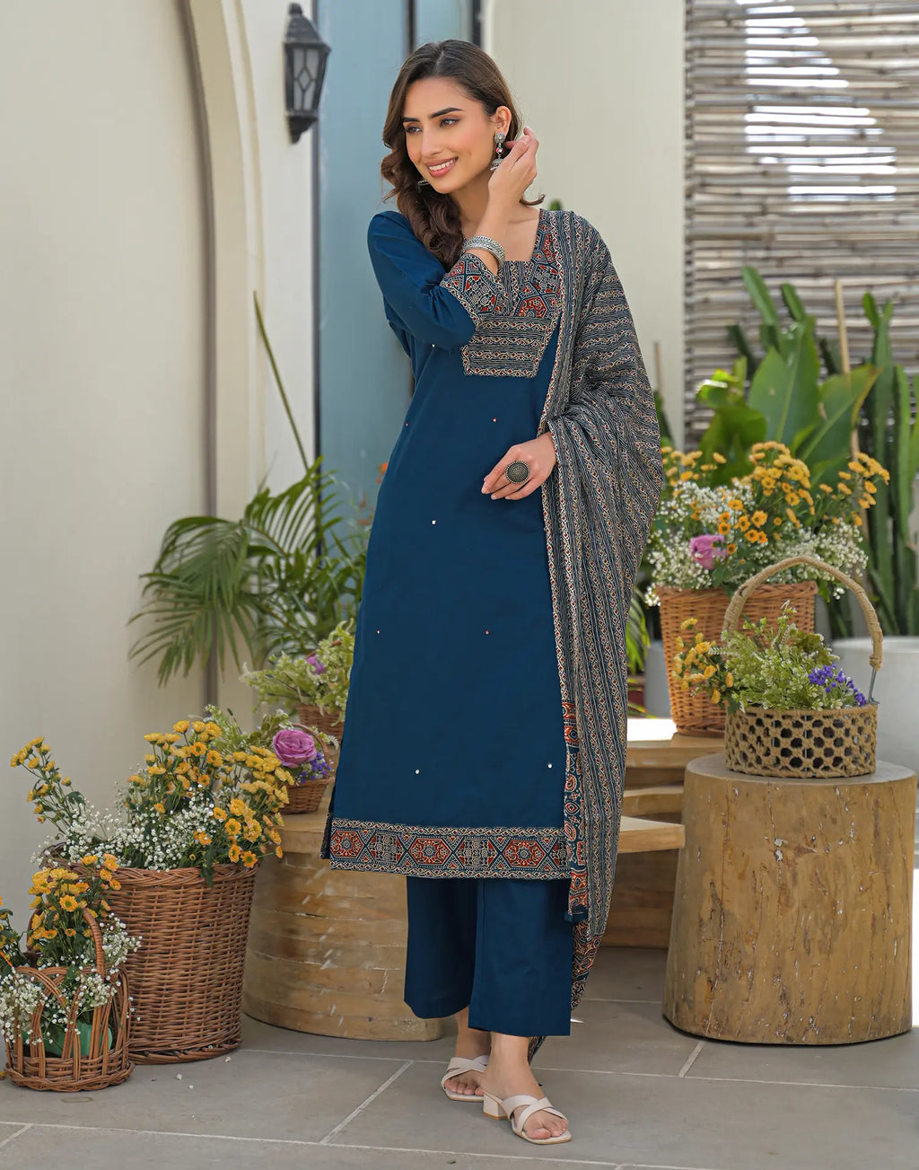 Skylee Cotton Printed Straight 3 Piece Kurta Set For Woman