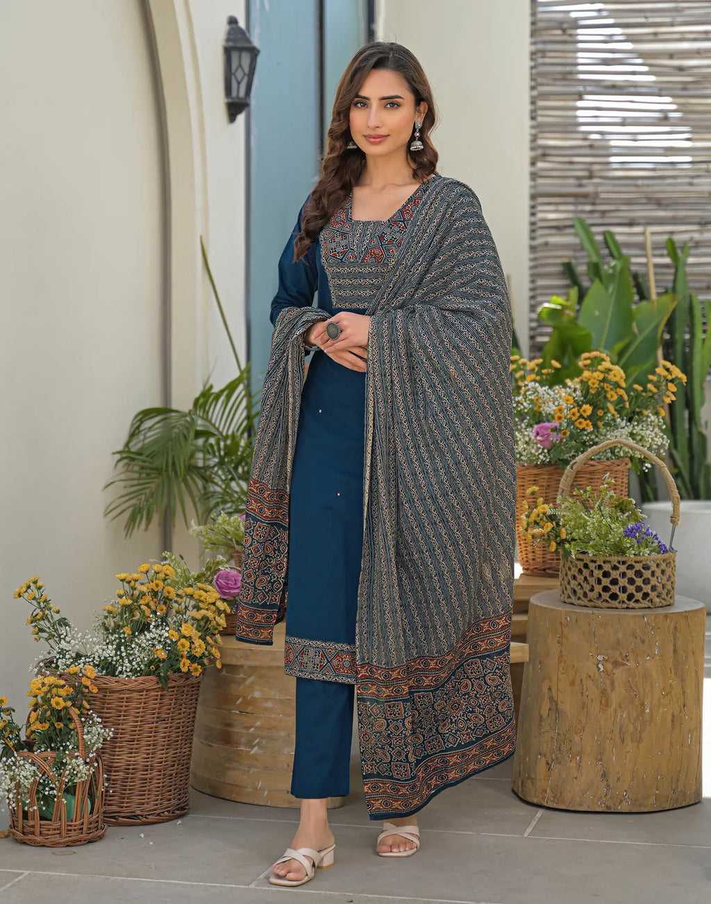 Skylee Cotton Printed Straight 3 Piece Kurta Set For Woman