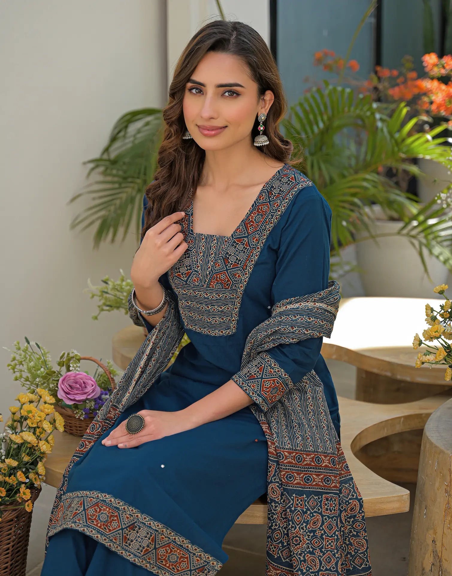 Skylee Cotton Printed Straight 3 Piece Kurta Set For Woman