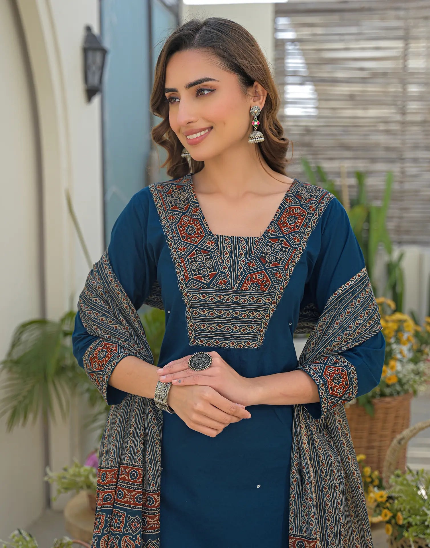 Skylee Cotton Printed Straight 3 Piece Kurta Set For Woman