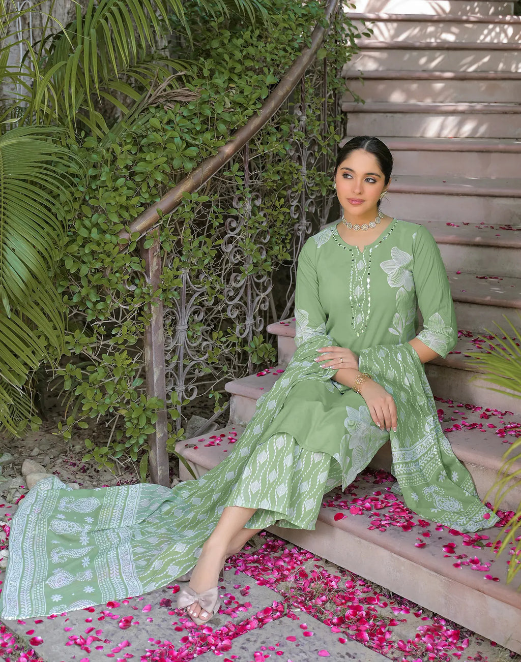 Viscose Rayon Floral Print Straight 3 Piece Kurta Set