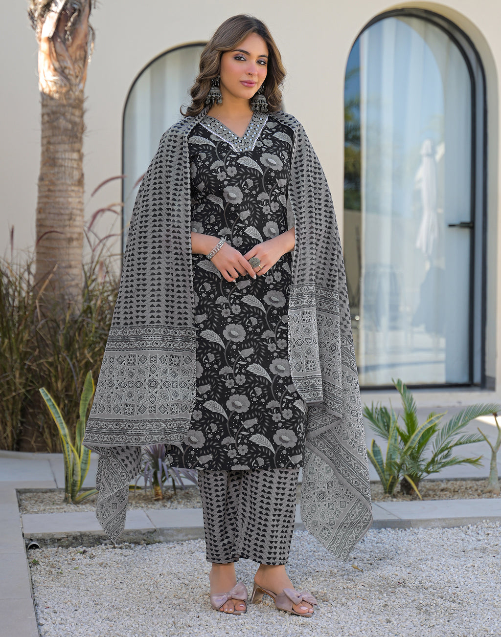Skylee Cotton Embroidered Straight 3 Piece Kurta Set For Woman