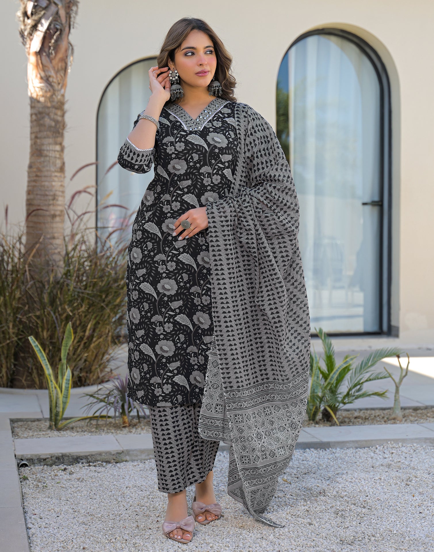 Skylee Cotton Embroidered Straight 3 Piece Kurta Set For Woman