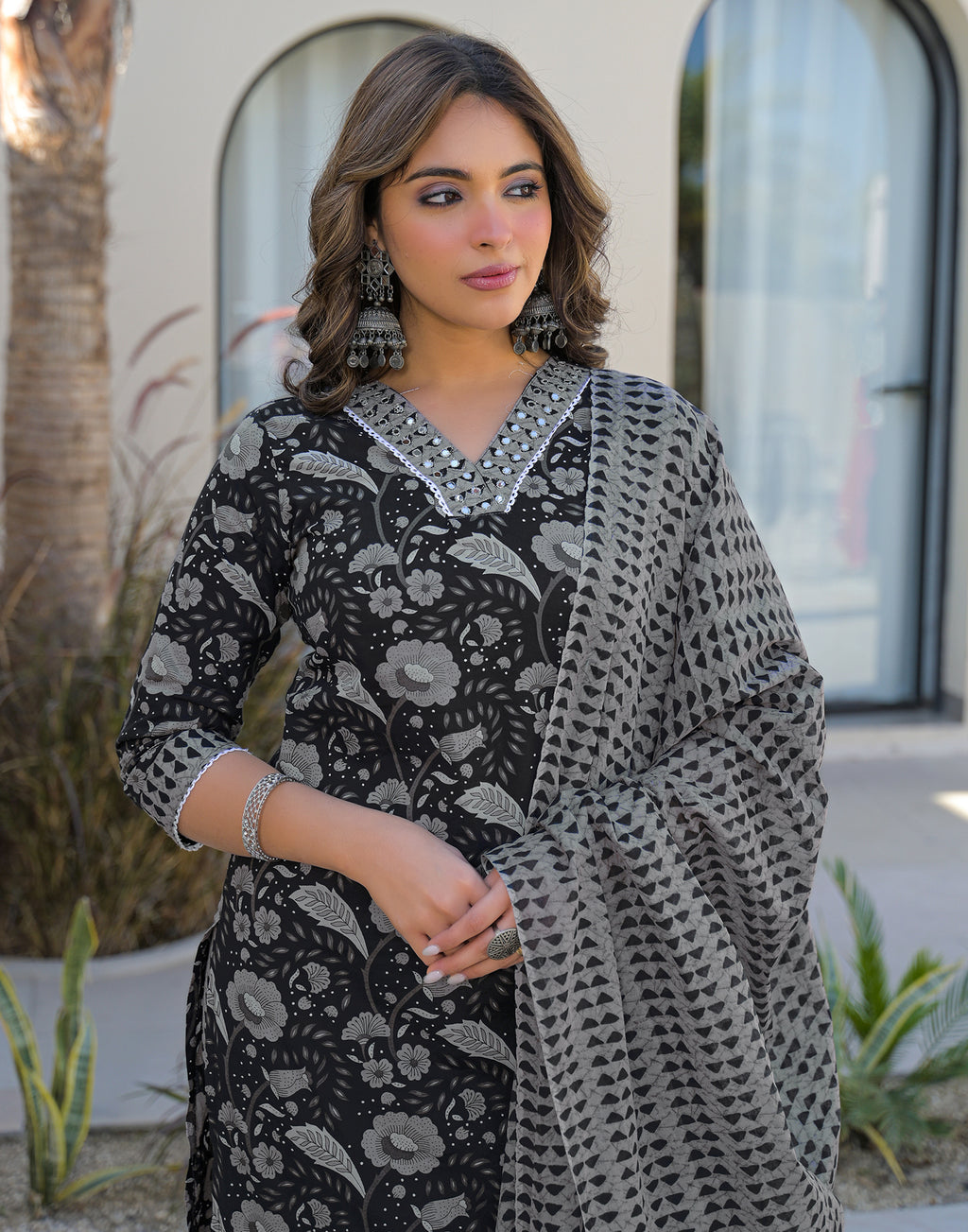 Skylee Cotton Embroidered Straight 3 Piece Kurta Set For Woman