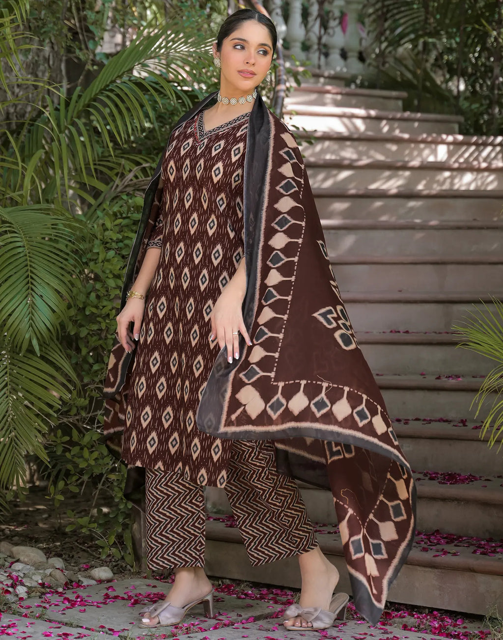Viscose Rayon Embroidered Straight 3 Piece Kurta Set