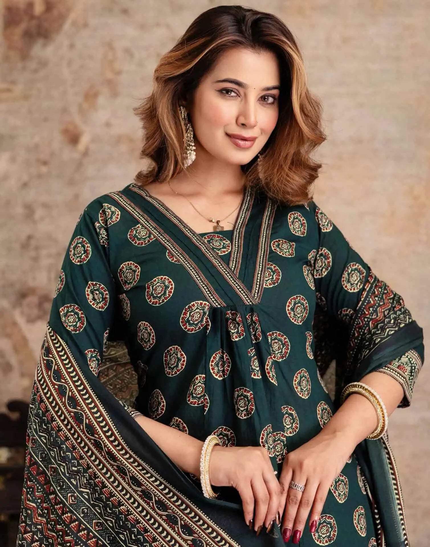 Skylee Viscose Rayon Printed A-Line 3 Piece Kurta Set For Woman