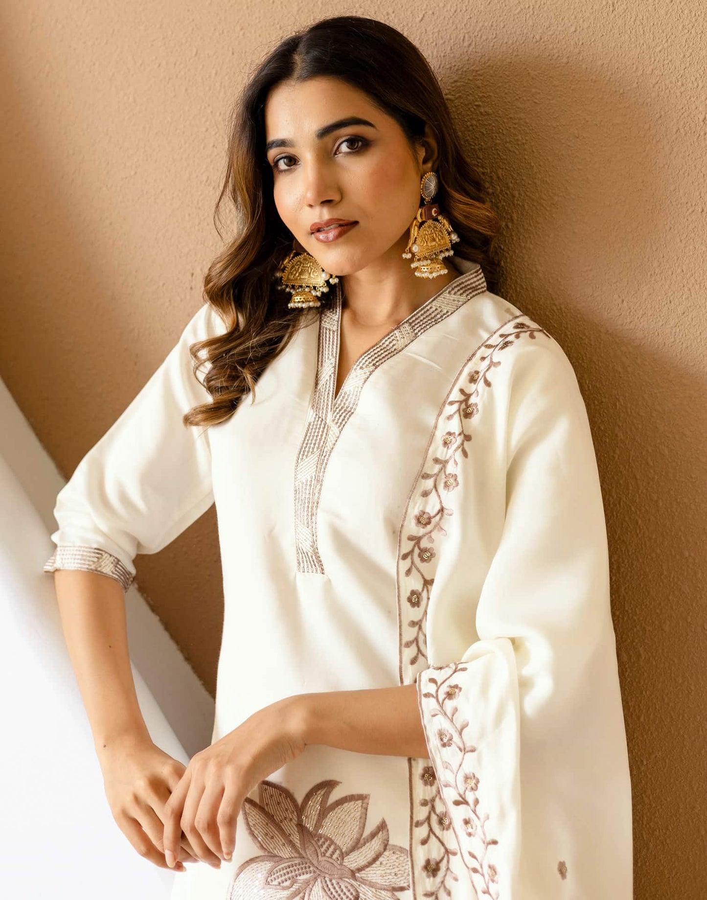 White Silk Embroidered Straight Kurta Set with Pant & Dupatta for Women Casual & Daily Wear under 1299