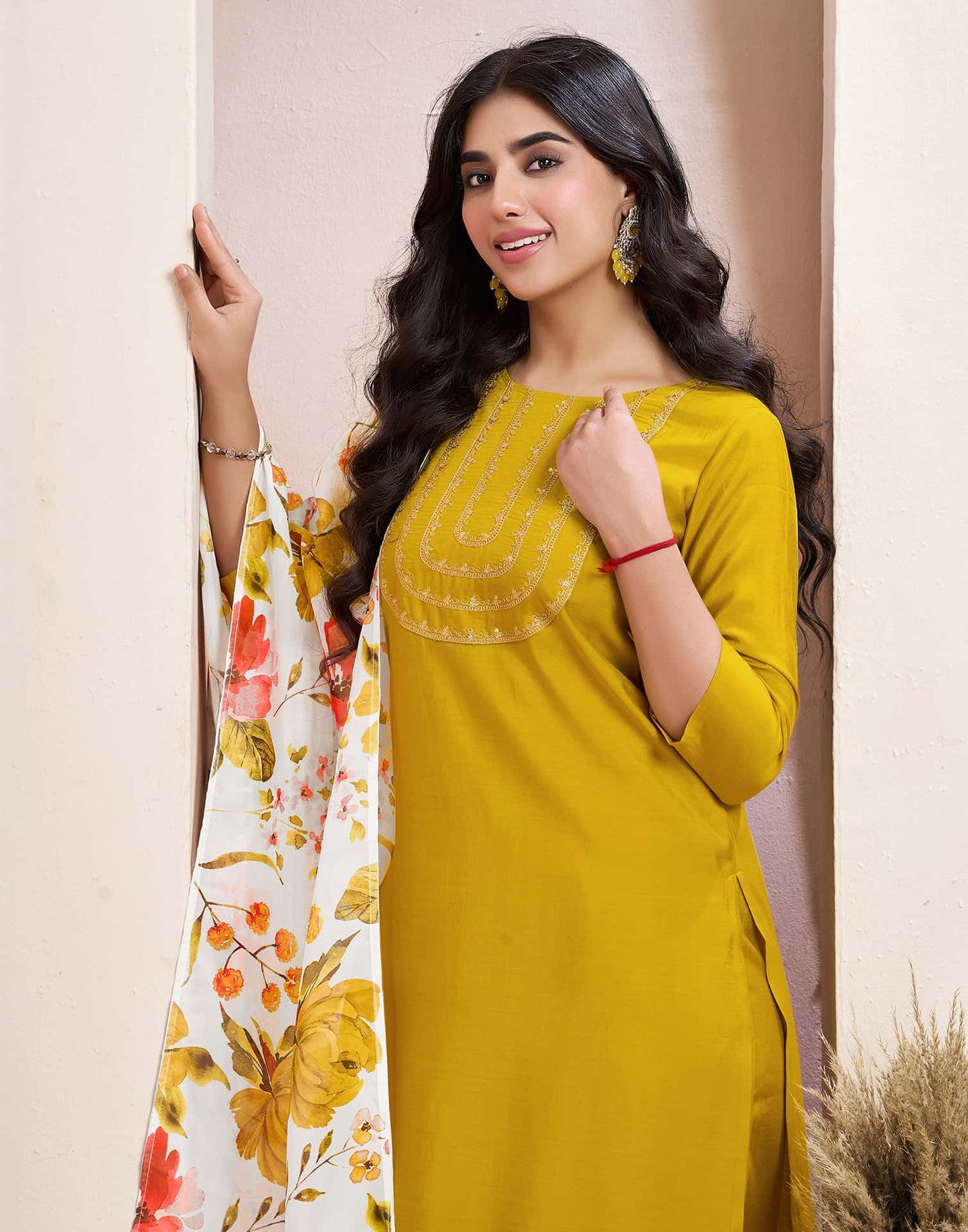 Silk Blend Straight Embroidery Round Neck Kurta with Pant & Dupatta