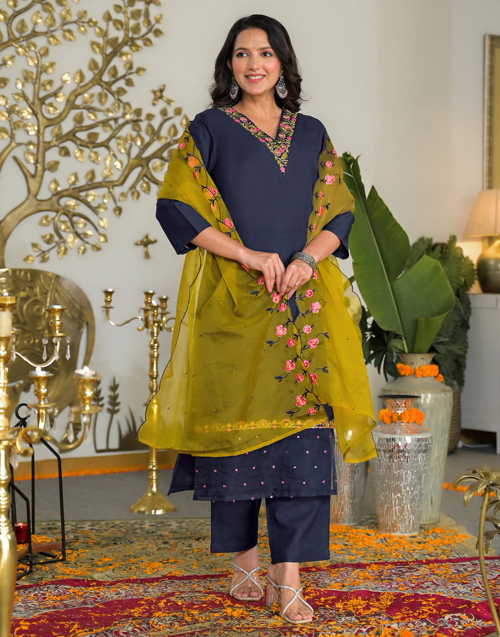 Skylee Silk Embroidered Straight 3 Piece Kurta Set For Woman