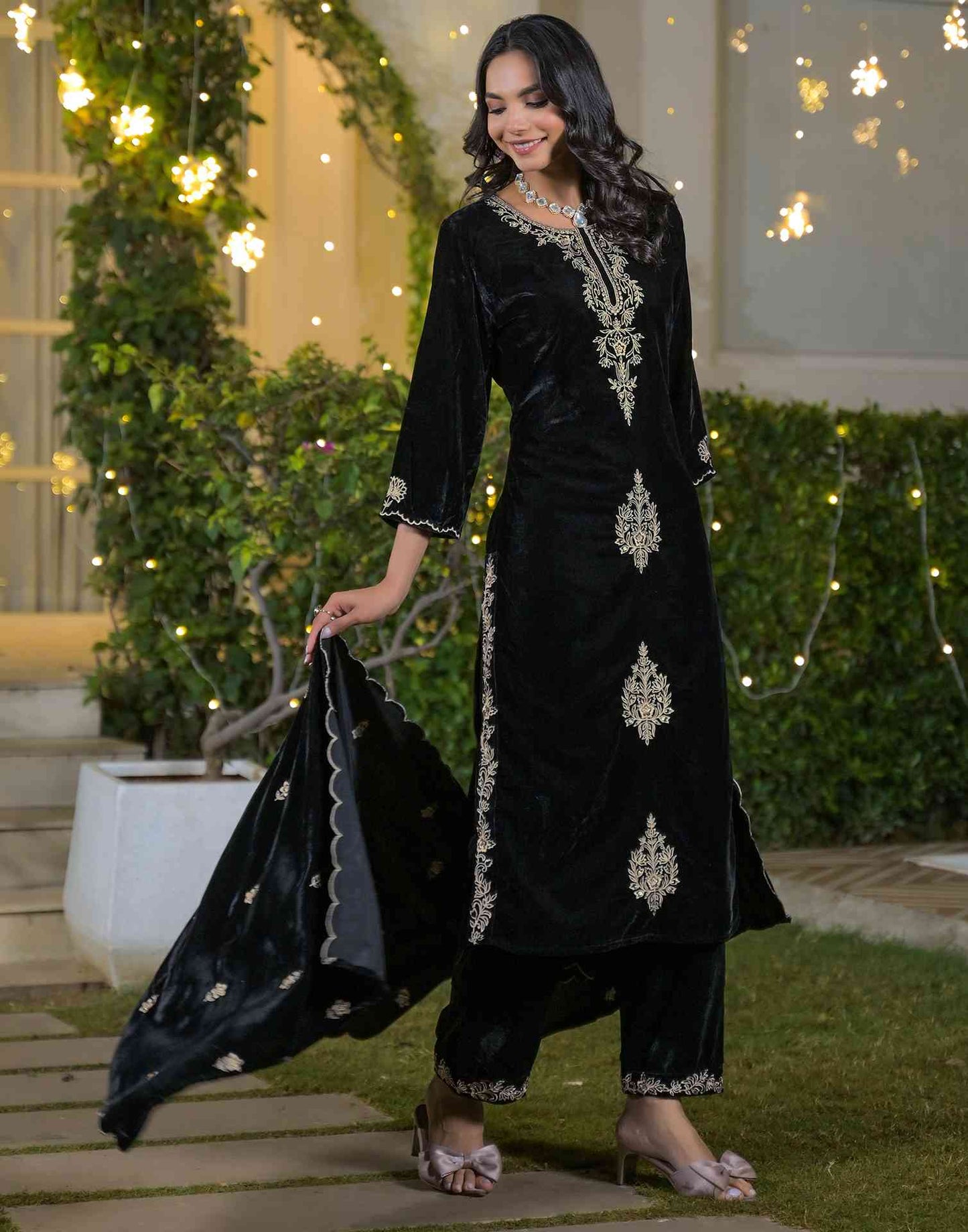 Velvet Straight Embroidered Round Neck Kurta with Pant & Dupatta