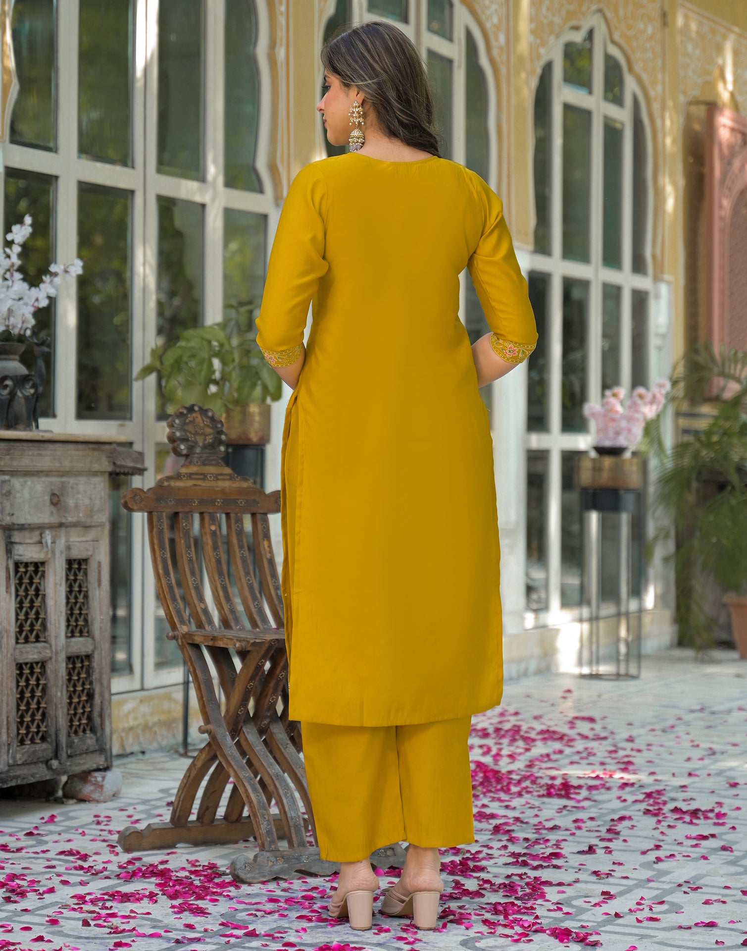 Skylee Silk Foil Print Straight 3 Piece Kurta Set For Woman