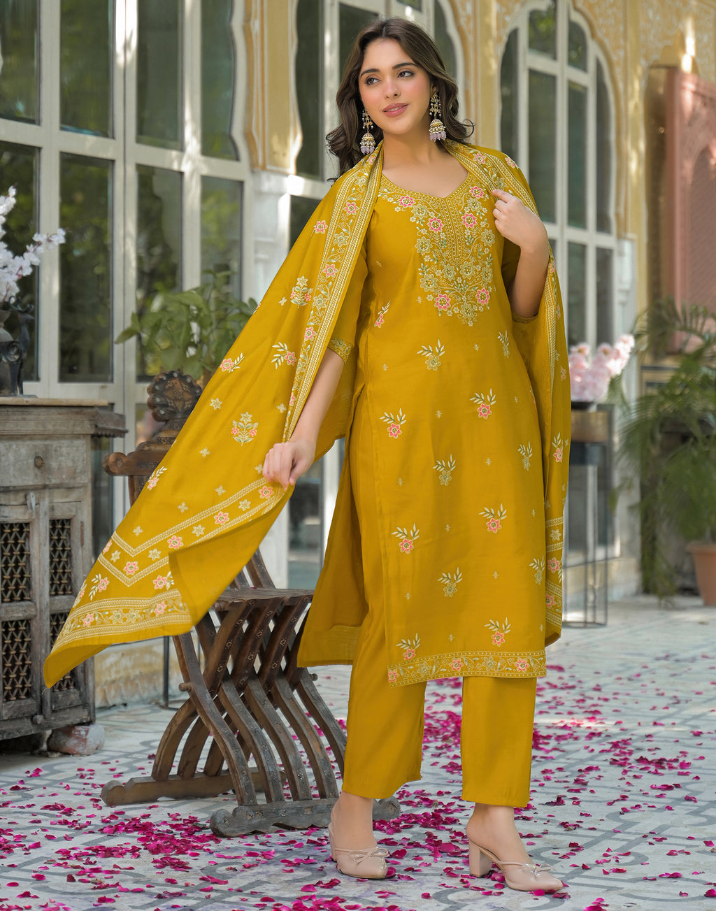 Skylee Silk Foil Print Straight 3 Piece Kurta Set For Woman