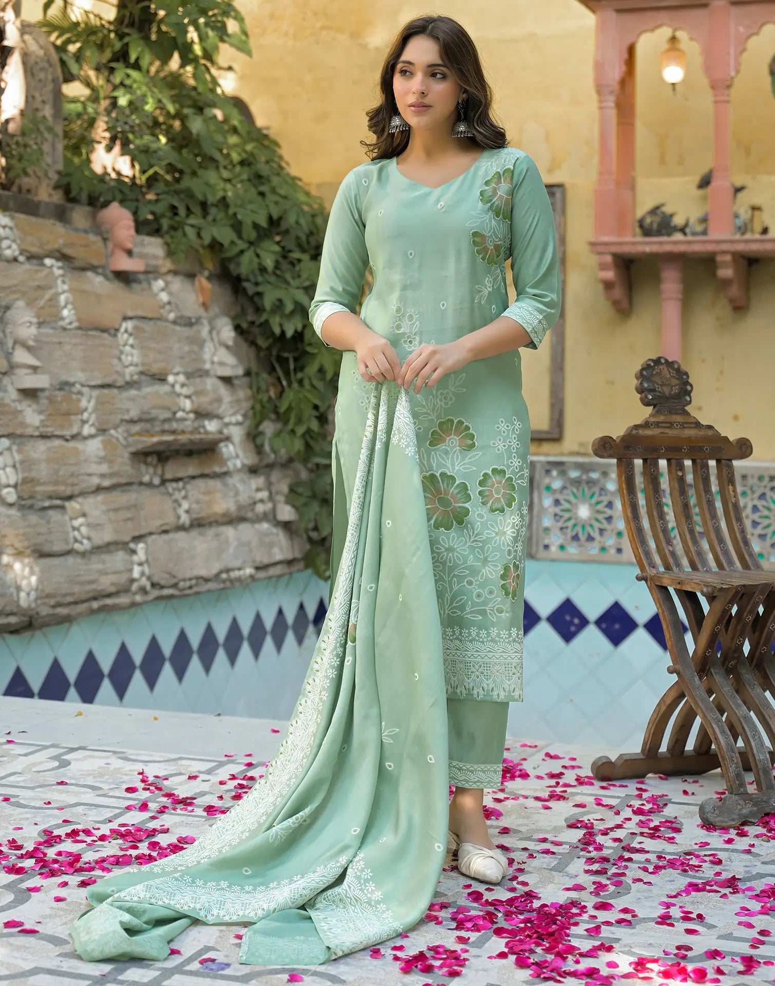 Skylee Silk Foil Print Straight 3 Piece Kurta Set For Woman