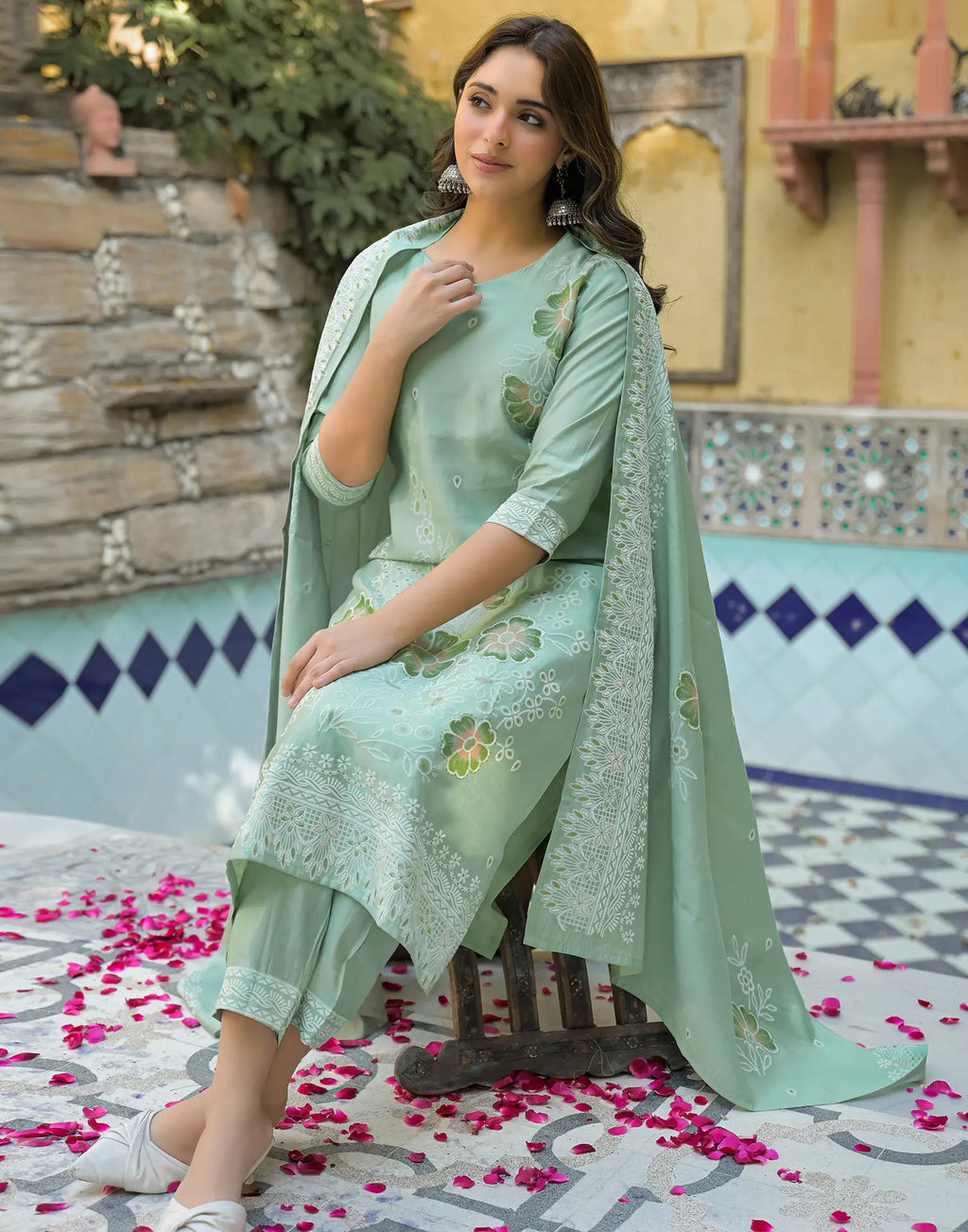 Skylee Silk Foil Print Straight 3 Piece Kurta Set For Woman