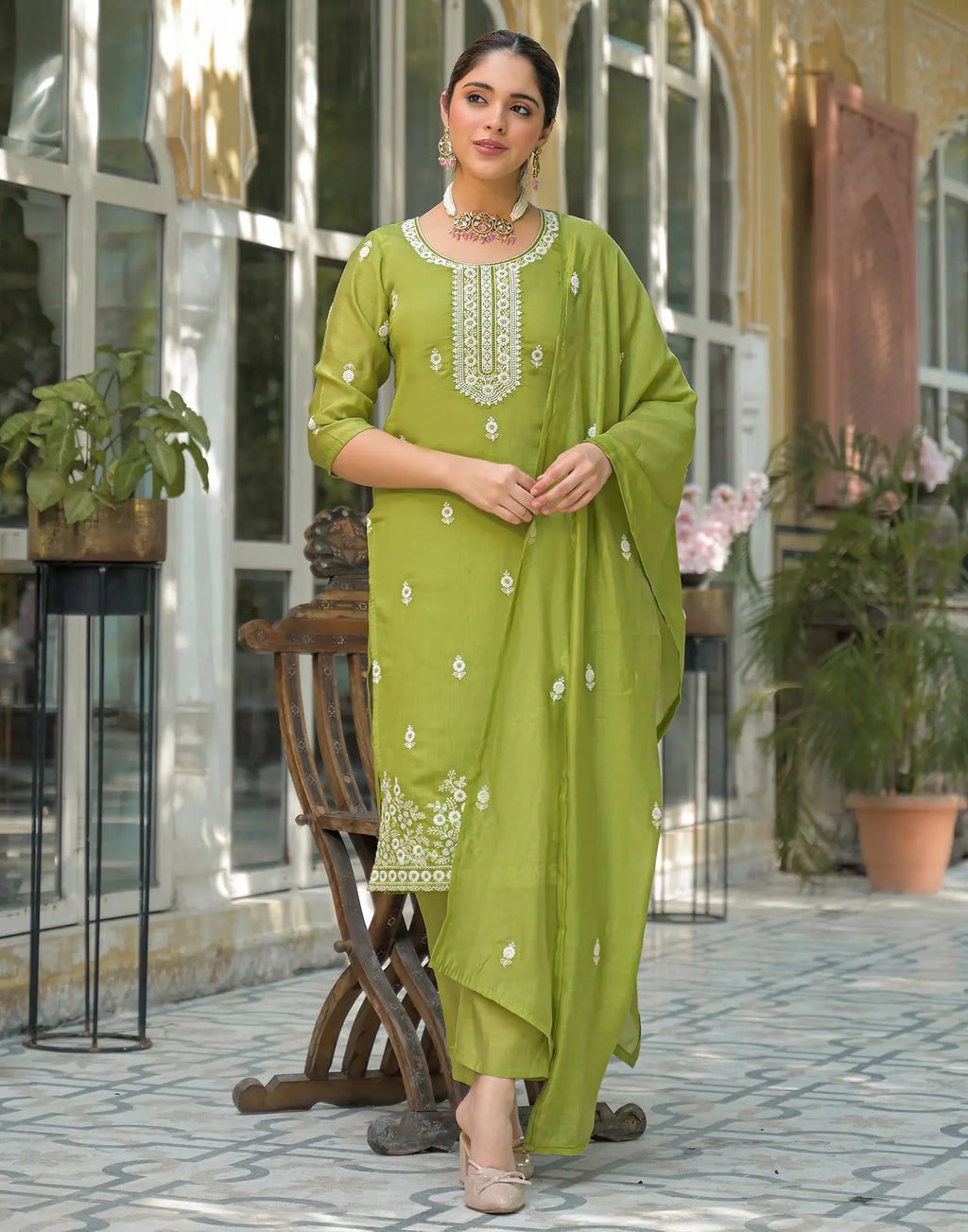 Poly Chinnon Embroidered Straight 3 Piece Kurta Set
