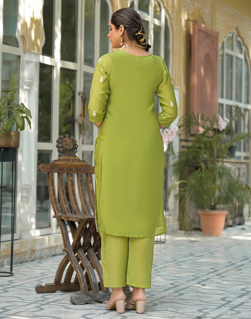 Poly Chinnon Embroidered Straight 3 Piece Kurta Set