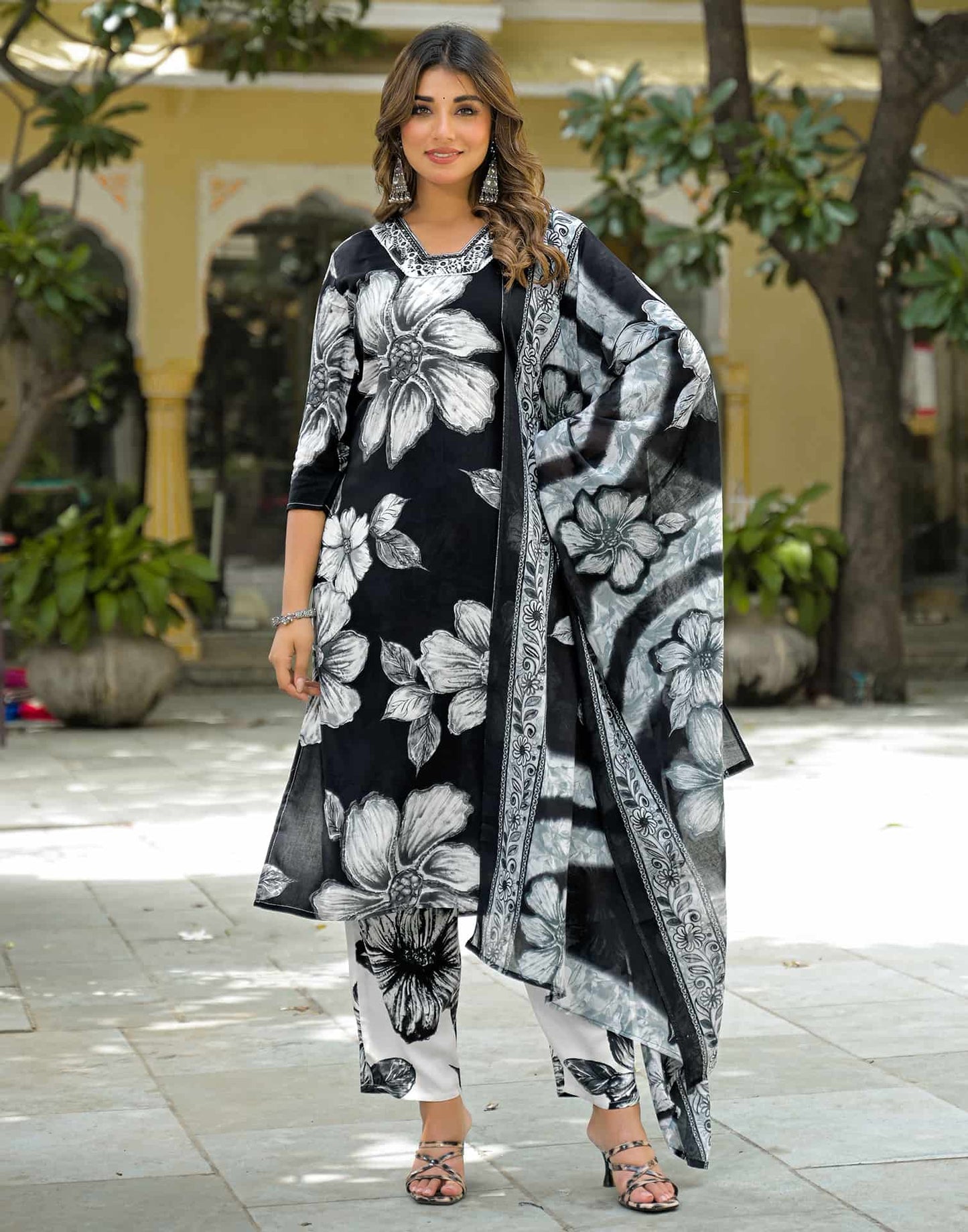 Rayon Straight Printed Square Neck Kurta with Pant & Dupatta