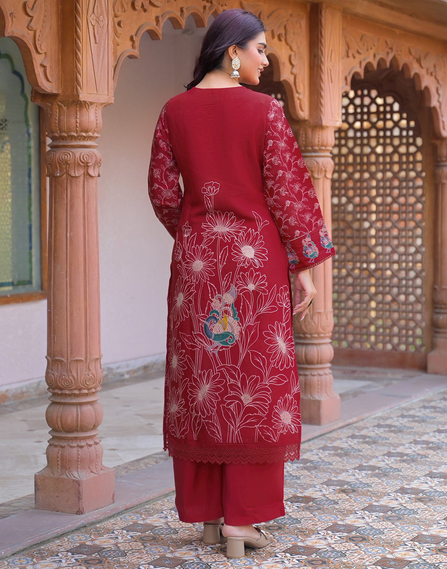 Skylee Silk Embroidered Straight 3 Piece Kurta Set For Woman