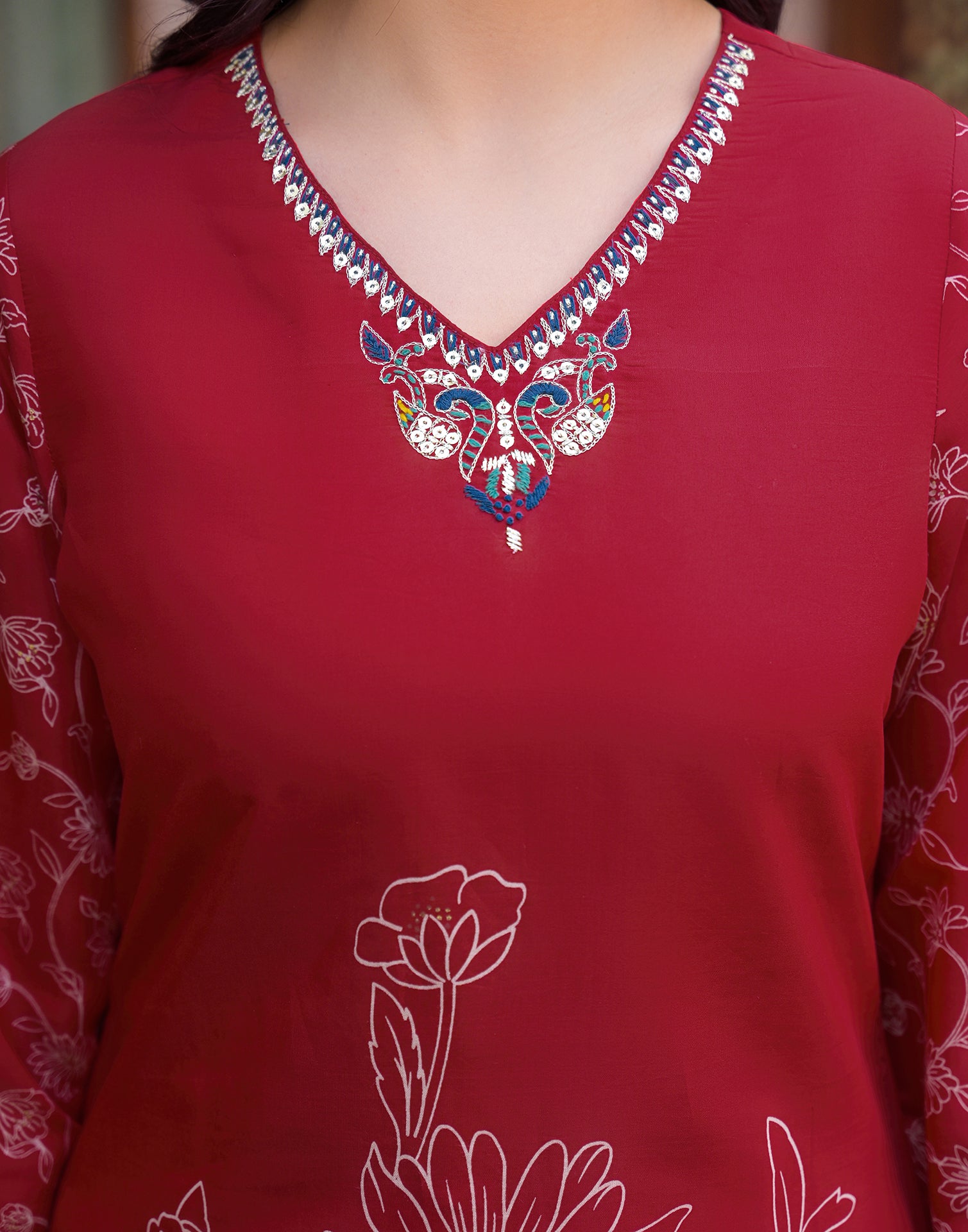 Skylee Silk Embroidered Straight 3 Piece Kurta Set For Woman