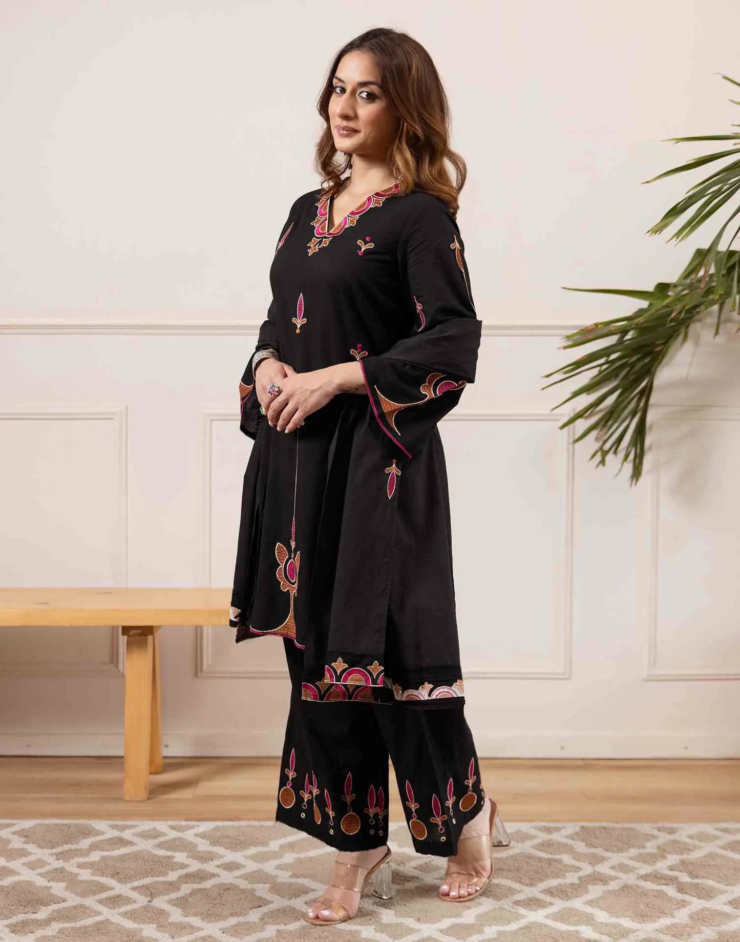 affordable v neck kurta set 