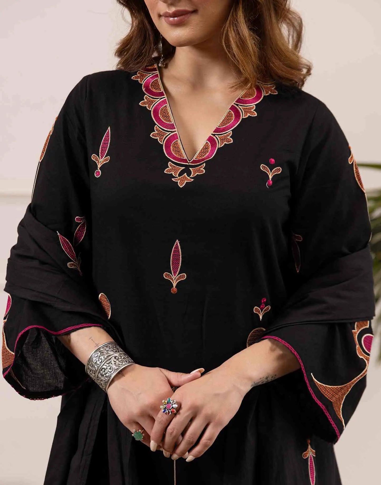 affordable v neck kurta set 