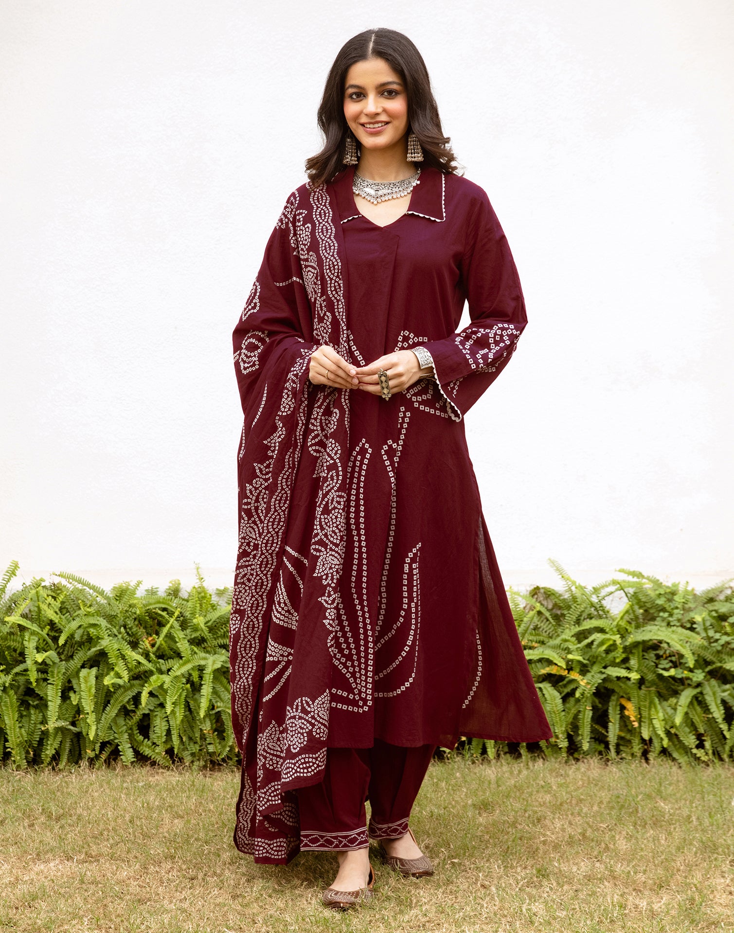 Skylee Cotton Printed Straight 3 Piece Kurta Set For Woman