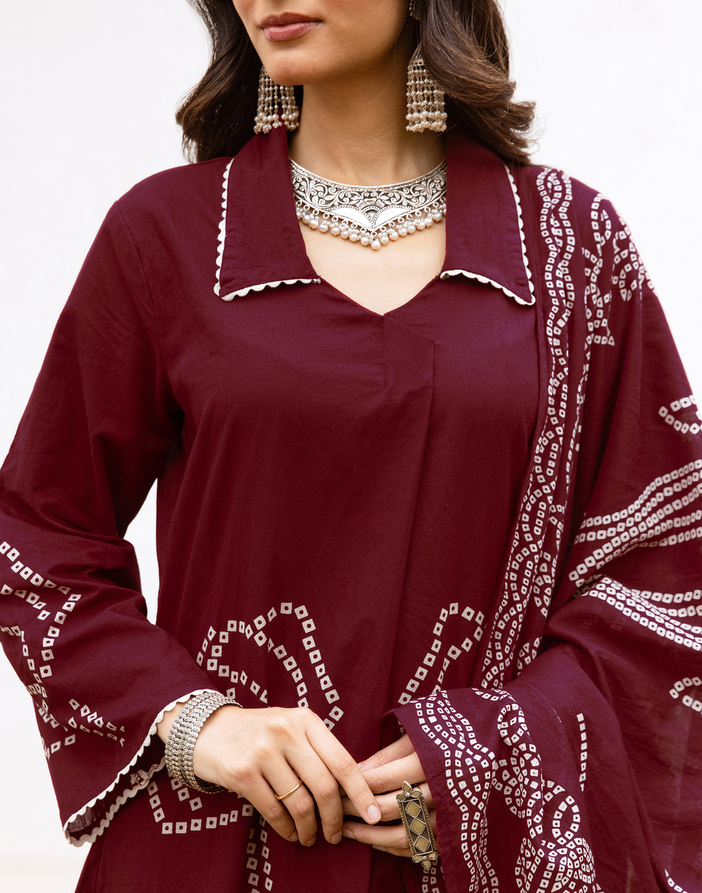 Skylee Cotton Printed Straight 3 Piece Kurta Set For Woman